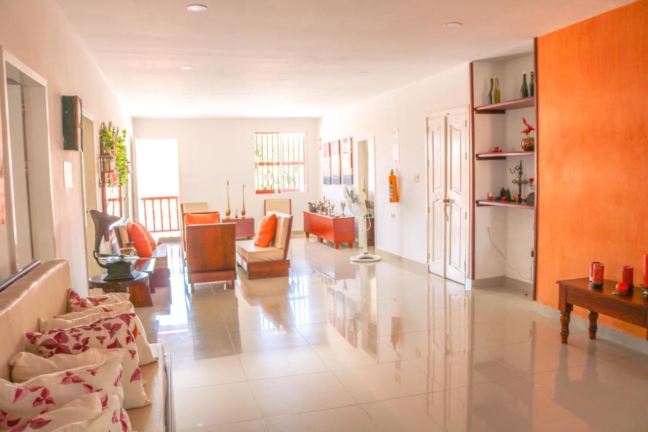 Hotel Jardines Evans By Geh Suites مومبوس المظهر الخارجي الصورة